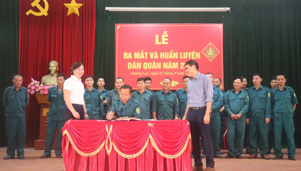 Lạng Giang: ra quân huấn luyện lực lượng dân quân tự vệ năm 2024|https://langgiang.bacgiang.gov.vn/chi-tiet-tin-tuc/-/asset_publisher/0tBnd4sOntxK/content/lang-giang-ra-quan-huan-luyen-luc-luong-dan-quan-tu-ve-nam-2024